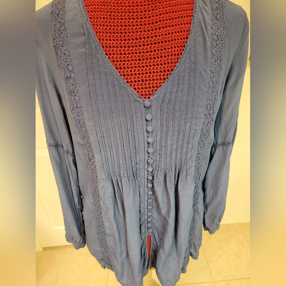 3  Boho blouses bundle - Picture 15 of 16